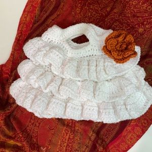 Handmade white ruffle purse!!!  Showstopper!!
